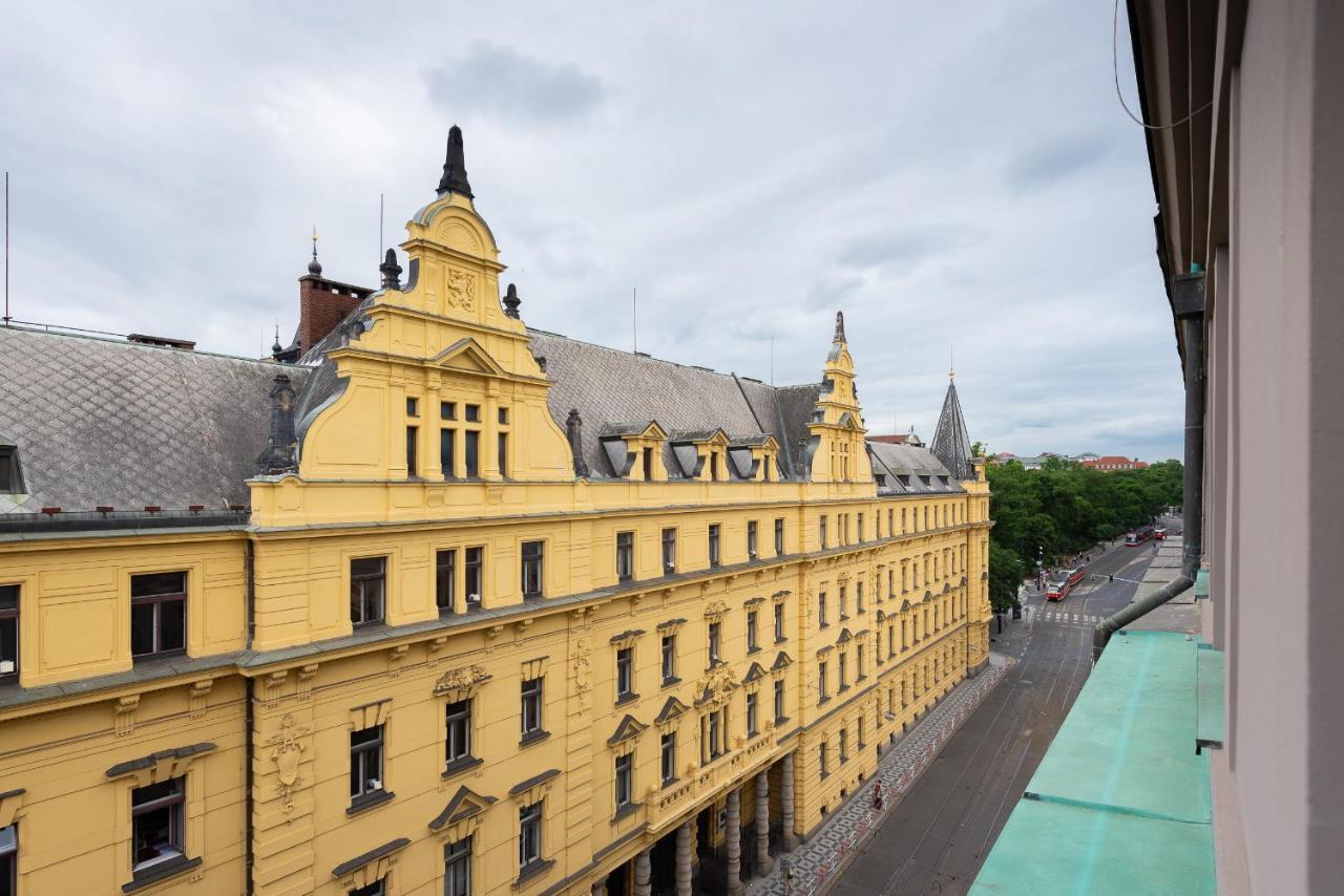 Appartamento New Luxury Apt With Ac&Parking In The Center Of Praga Esterno foto