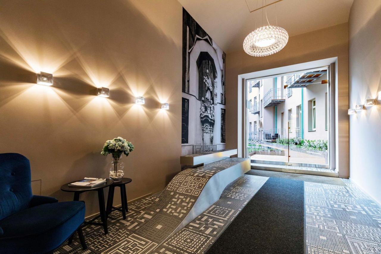 Appartamento New Luxury Apt With Ac&Parking In The Center Of Praga Esterno foto